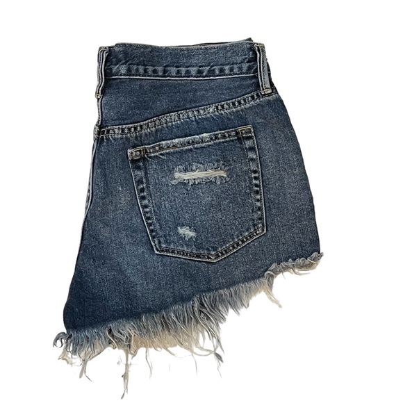 Free People We the Free Distressed Jean shorts. - Picture 8 of 10